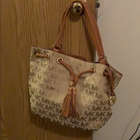 Michael Kors Handbags - 🦋Michael Kors Purse🦋